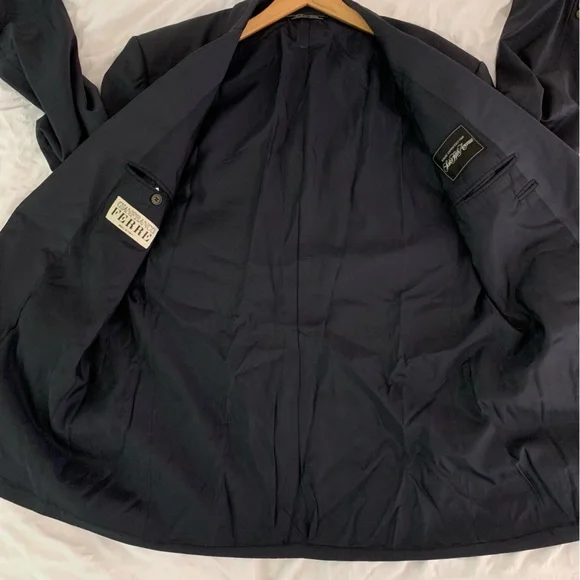 Vintage Gianfranco Ferre Navy Blazer - Picture 11 of 11